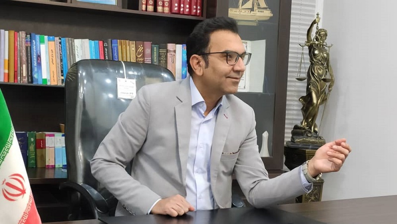 بهمن هاشمی وکیل پایه یک دادگستری و مشاور حقوقی