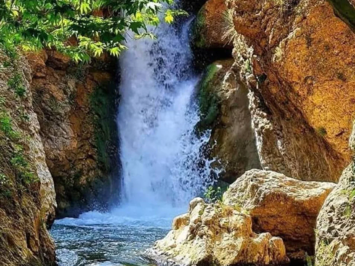 تور یک روزه آبشار کلات 17مرداد