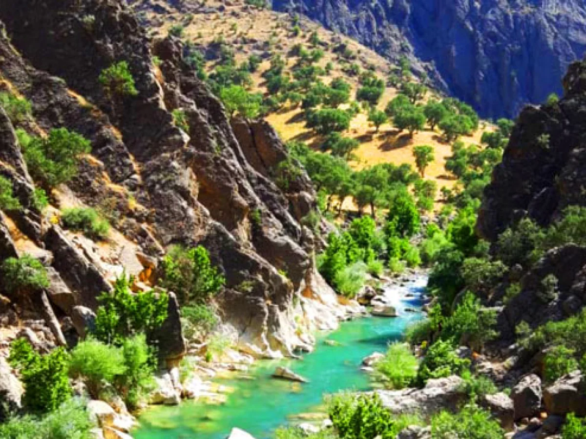 تور یکروزه آبنوردی تنگ چیتاب 14شهریور