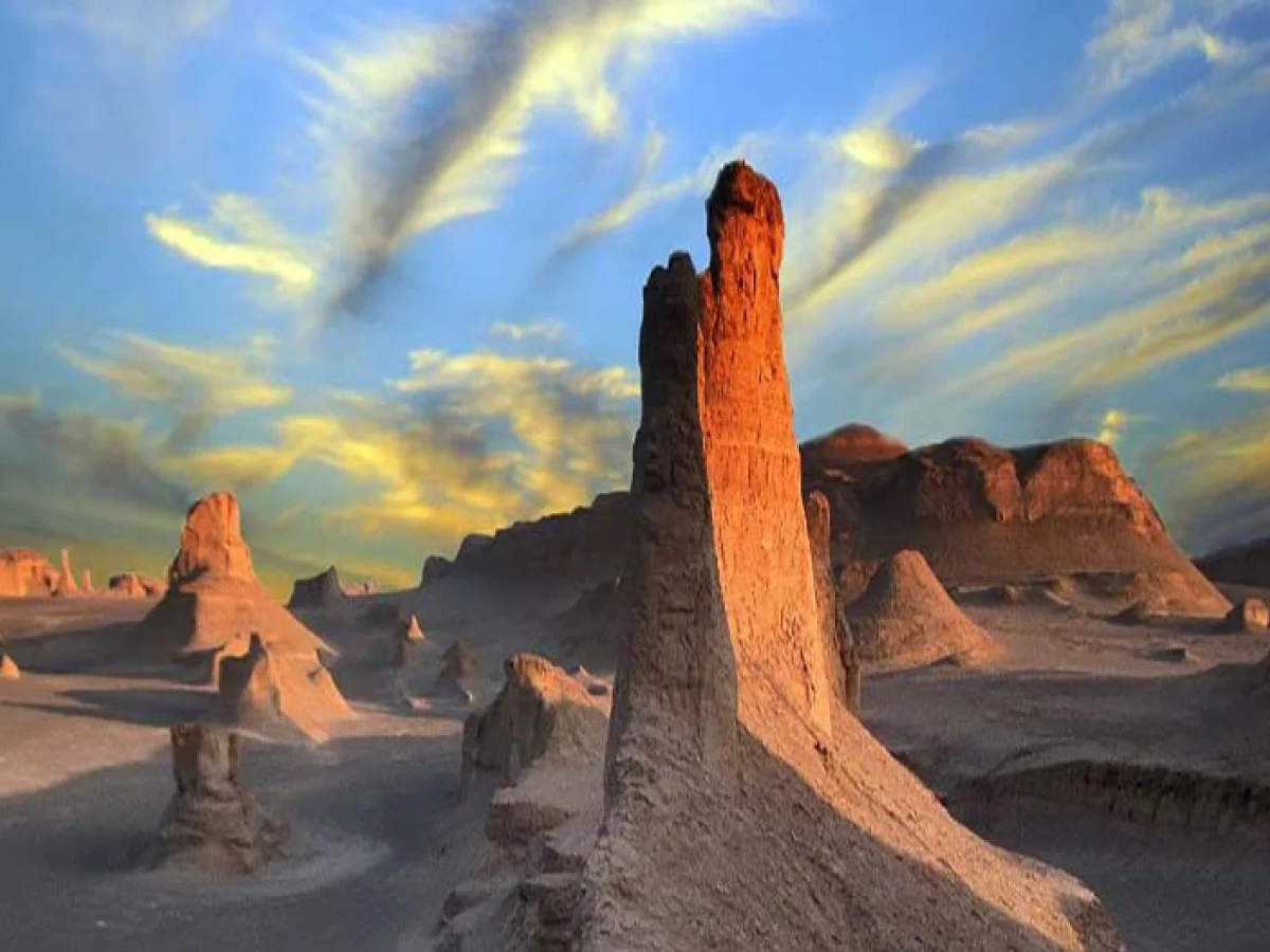 تور کویرشهداد و جاذبه های ماهان و کرمان