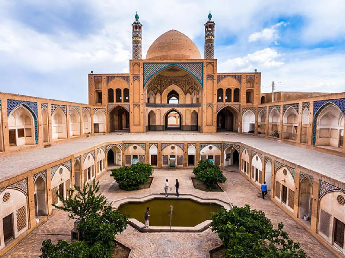 تور کاشان و ابیانه 7 آبان
