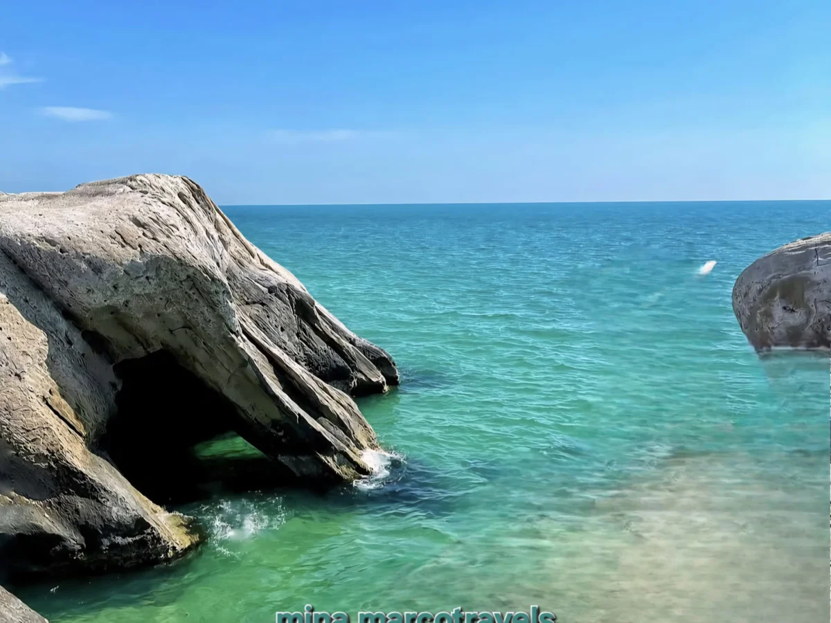 برنامه ویژه ساحل بکر دَستیر و ساحل نایبند