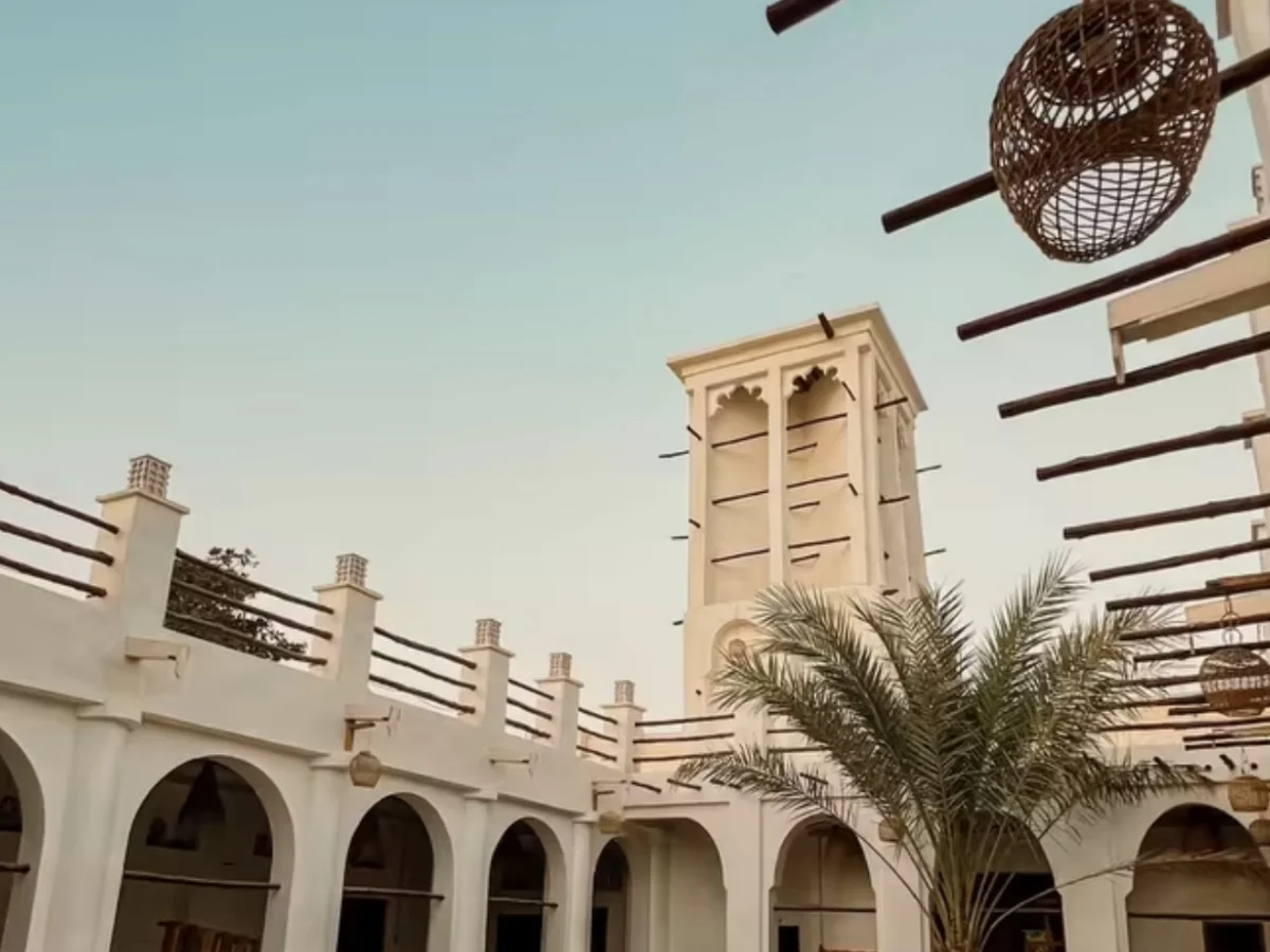 تور بندر کنگ معروف به سنتورینی ایران