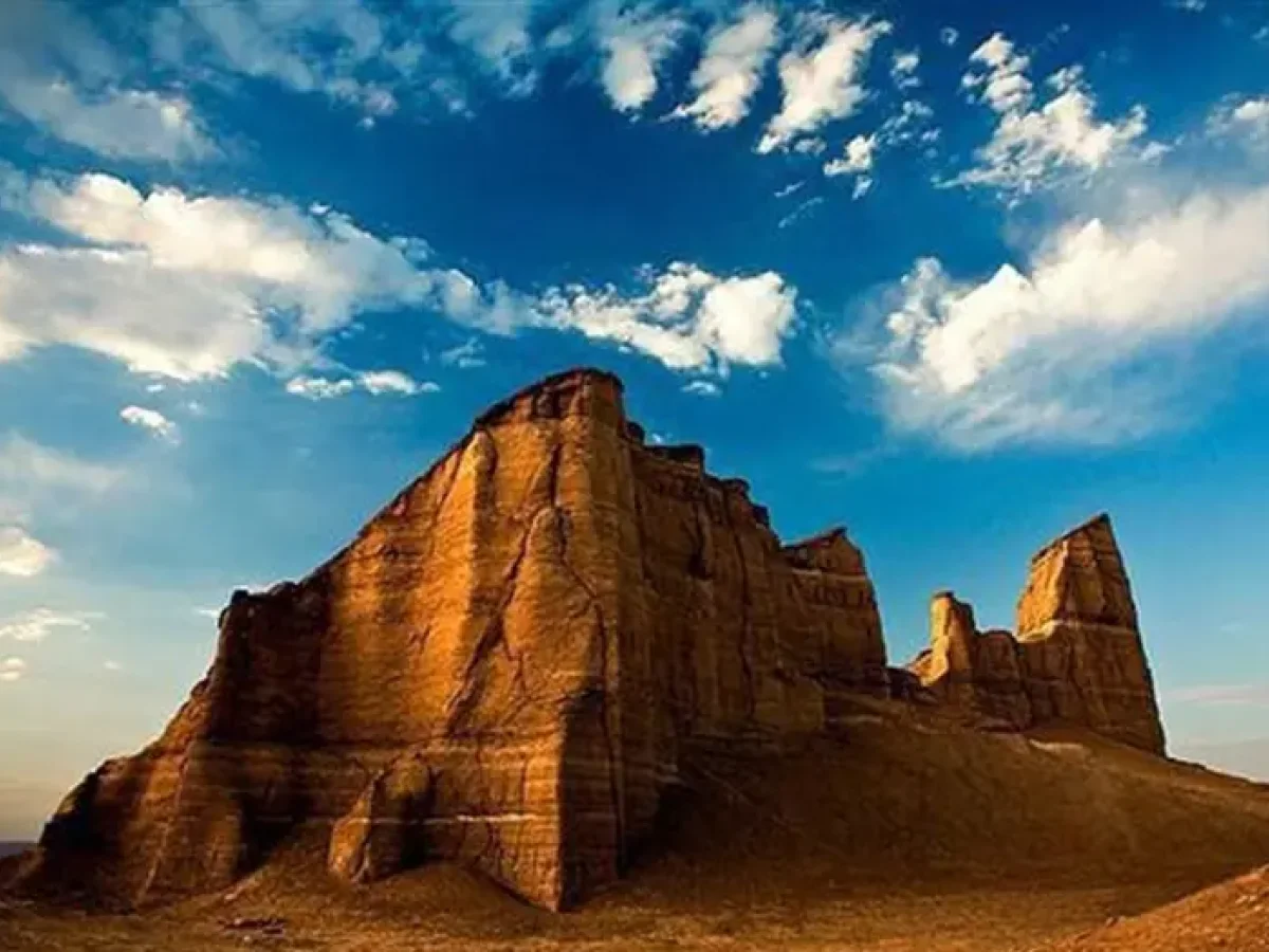 تور کویر بی نظیر شهداد و جاذبه های ماهان و کرمان