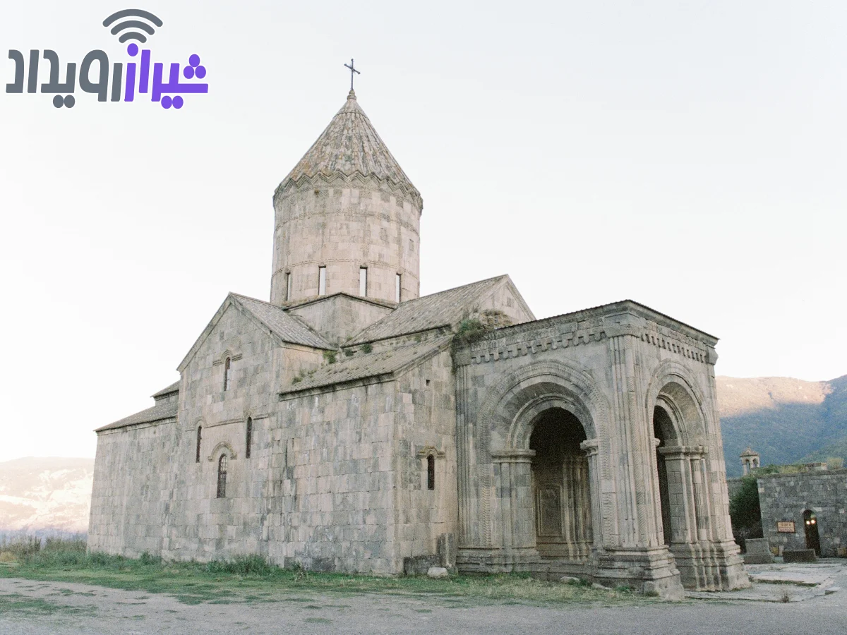 صومعه تاتو ارمنستان بنایی زیبا و رویایی در نزدیکی روستای تاتو در استان سیونیک